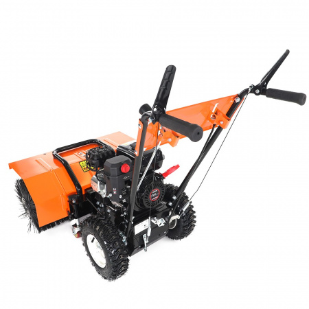 Бензиновая самоходная подметальная машина YARD FOX 800 SL