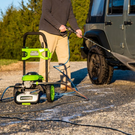 Мойка высокого давления электрическая GreenWorks GHP2000