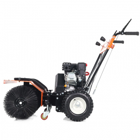 Бензиновая самоходная подметальная машина YARD FOX 600 SL