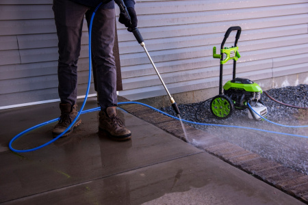 Мойка высокого давления электрическая GreenWorks GHP2000