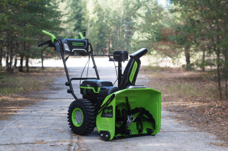 Снегоуборщик аккумуляторный GreenWorks GD82ST56 (без АКБ и ЗУ)