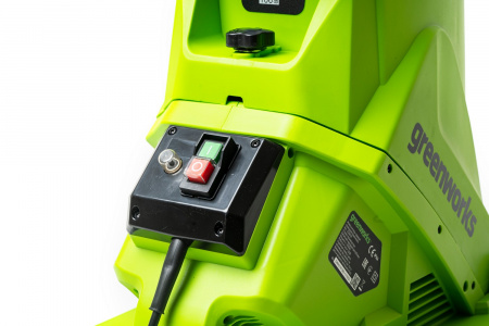 Измельчитель садовый электрический GreenWorks GACSB