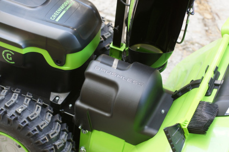 Снегоуборщик аккумуляторный GreenWorks GD82ST56 (без АКБ и ЗУ)
