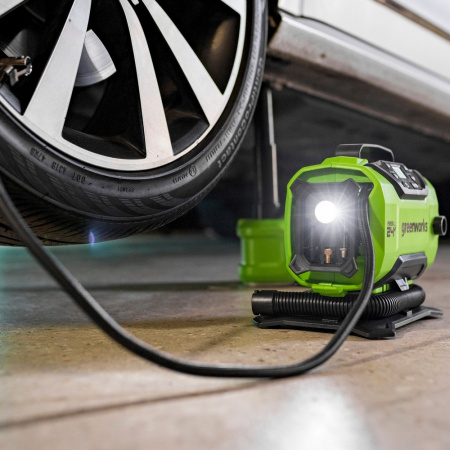 Компрессор автомобильный аккумуляторный GreenWorks ACG301 (без АКБ и ЗУ)