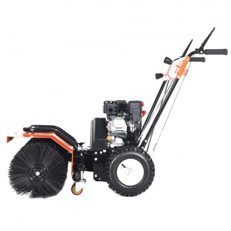 Бензиновая самоходная подметальная машина YARD FOX 800 SL