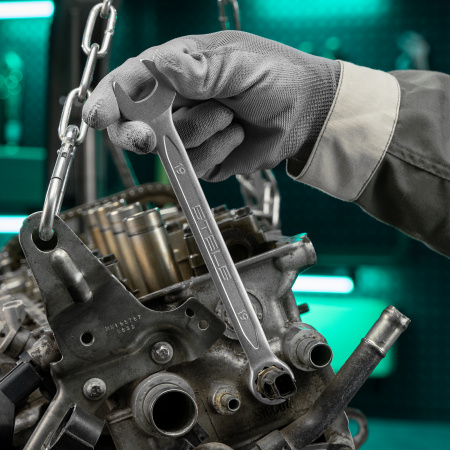 Набор инструментов, 1/2", CrV, пластиковый кейс 31 предмет Stels