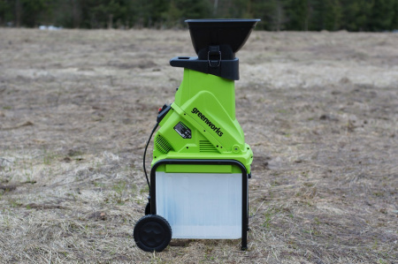 Измельчитель садовый электрический GreenWorks GACSB