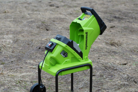 Измельчитель садовый электрический GreenWorks GACSB